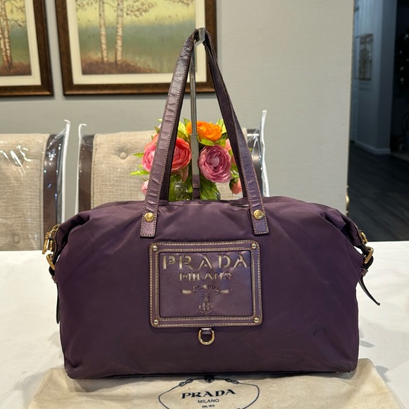Authentic Prada Tessuto & Saffiano bag - Picture 1 of 16
